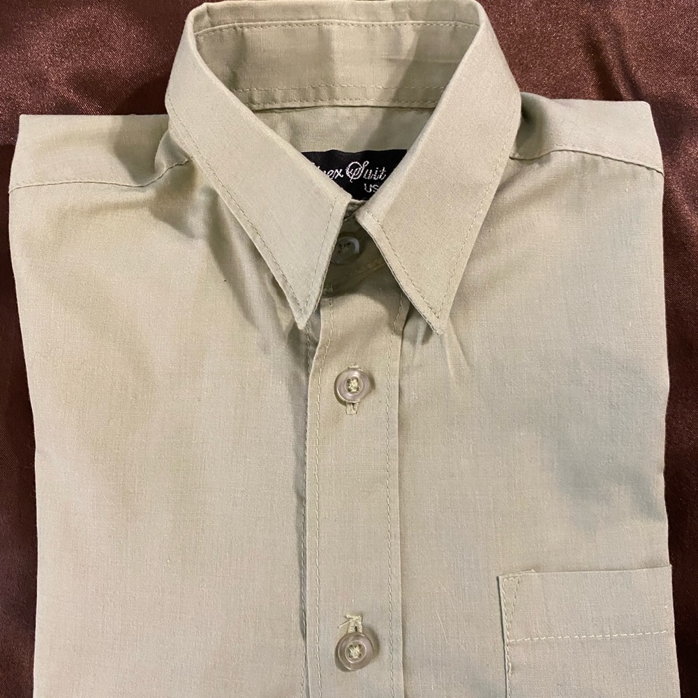PERFECT CONDITION Size 4 boys